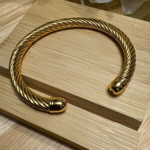 COPY - COPY - Family trend bracelet